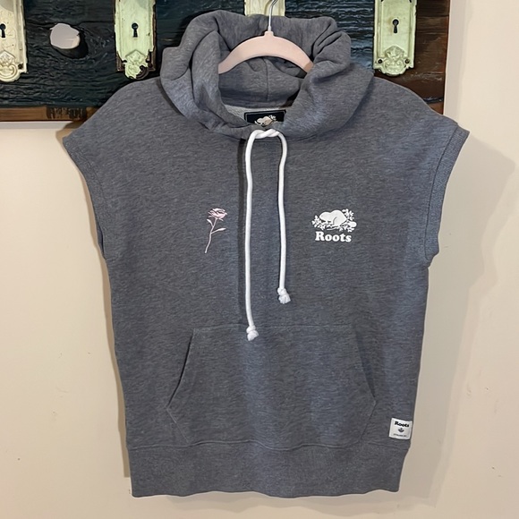 Roots Sleeveless Grey Hooded Sweatshirt Size Small - Picture 5 of 16